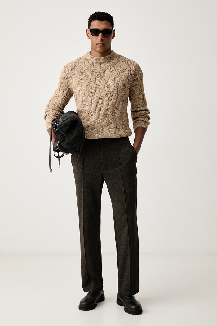Guess Hlače od odijela za muškarce M6BB14.K6167 smeđa AW26