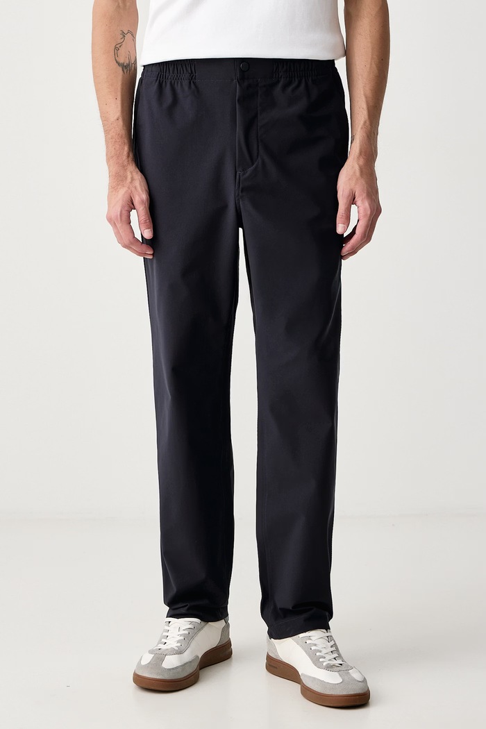 Lacoste Spodnie męskie granatowy HH2350