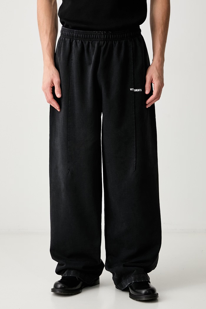 Vetements Sweatpants cotton Men's black MH27SP192B