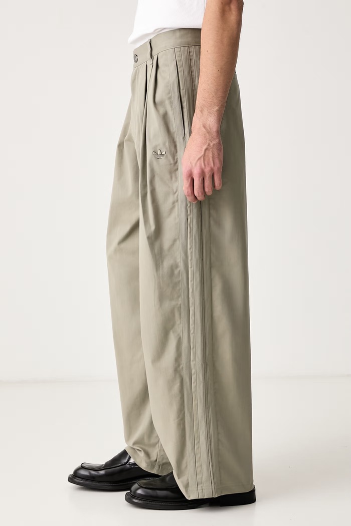 Triple Pleated spodnie męskie z bawełną adidas Originals KQ9489 zielony