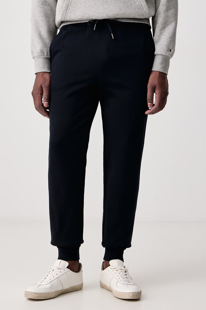 Tommy Hilfiger Trenirka moška z bombažem mornarsko modra MW0MW44990