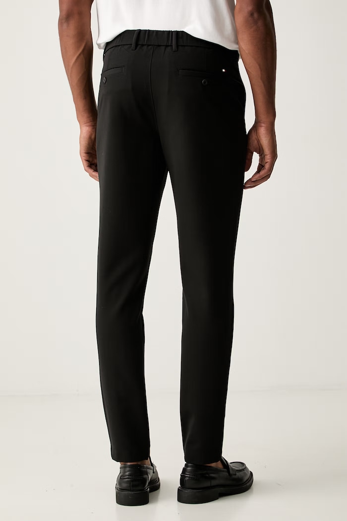 Abbigliamento Tommy Hilfiger pantaloni regular da uomo MW0MW44675 nero