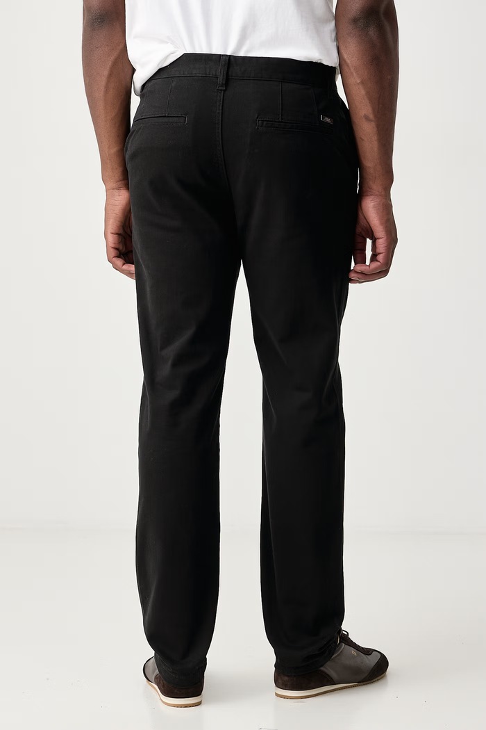 Одяг Armani Exchange Штани chinos чоловічі бавовняні з еластаном XM003500.AF28321 чорний