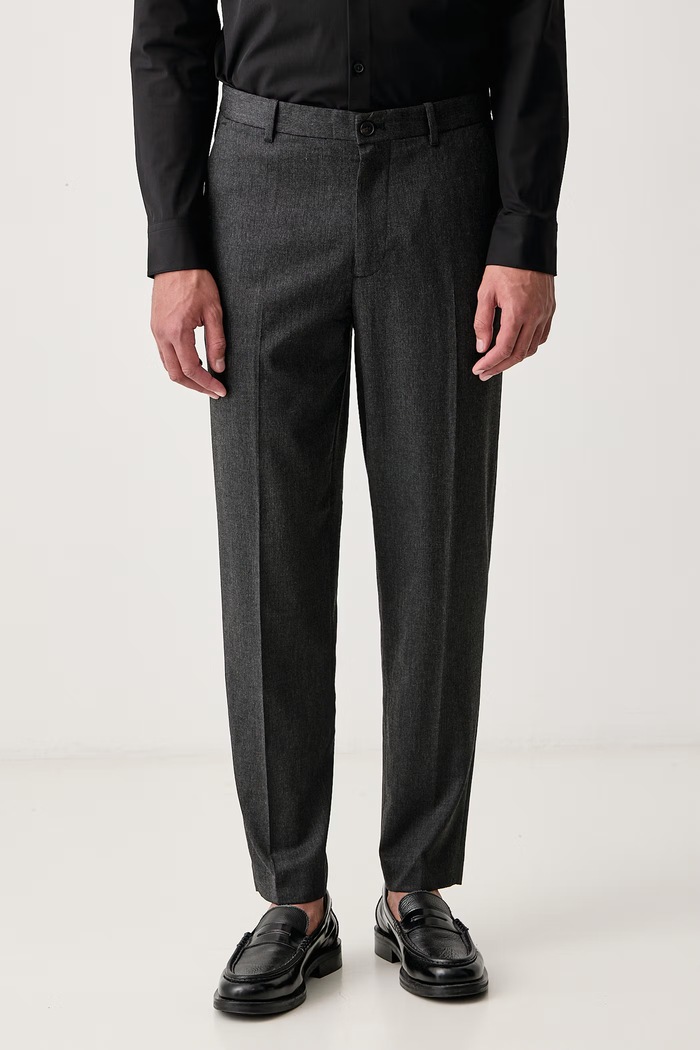 Calvin Klein Hlače za muškarce s viskozom siva LV04LH606G