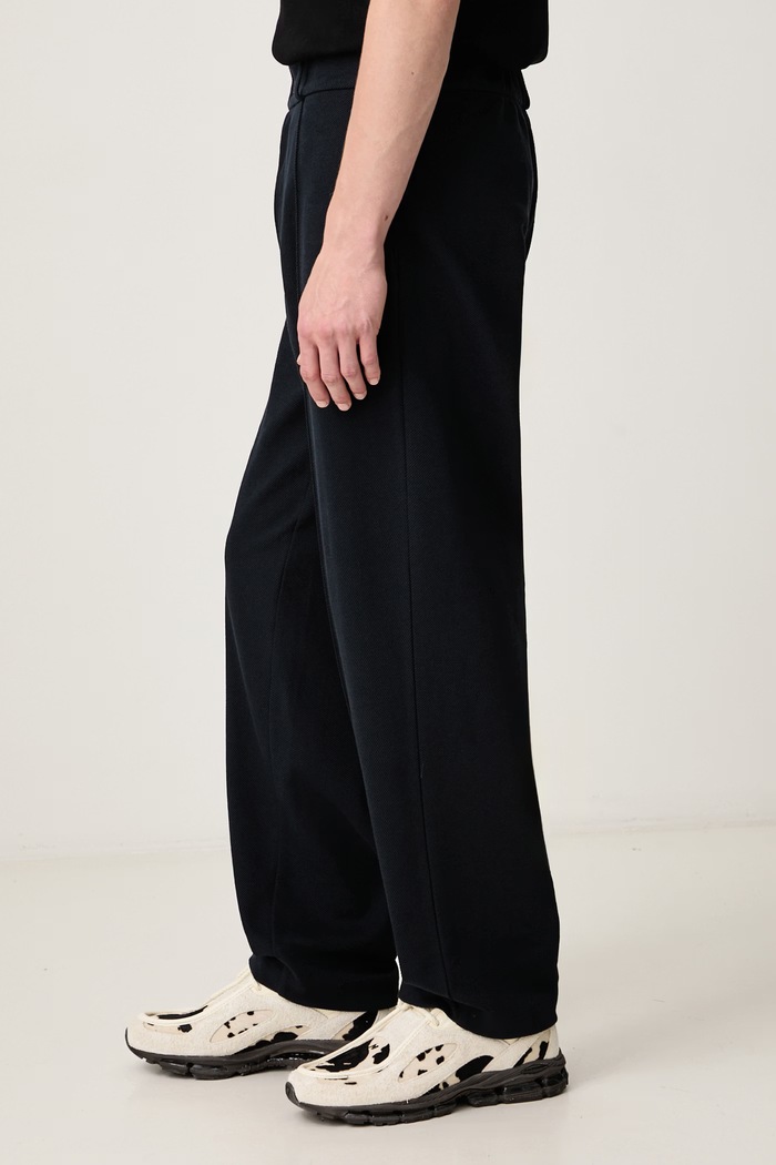 Spodnie męskie z bawełną Fred Perry T3305.608 granatowy