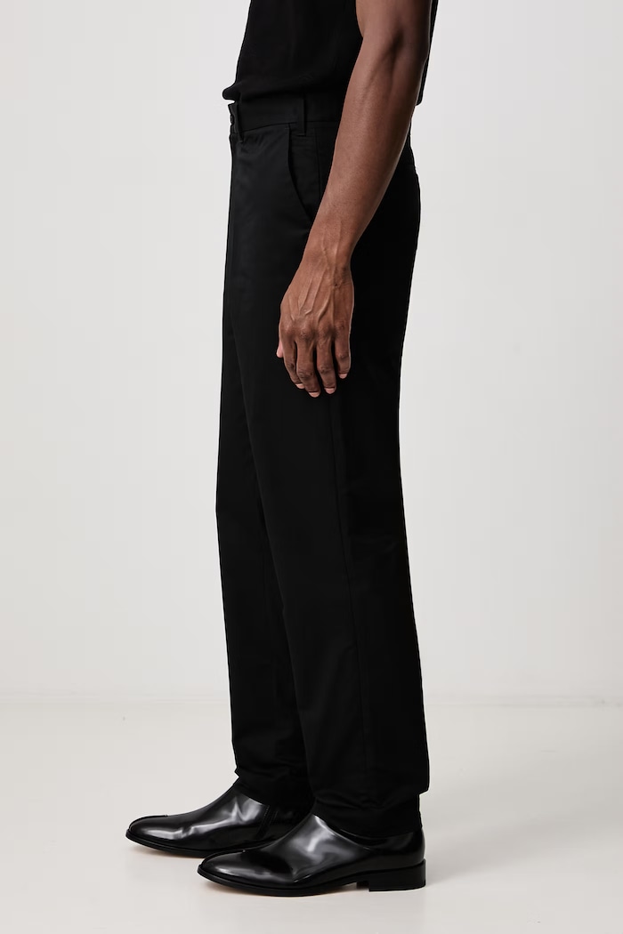 Spodnie męskie bawełniane Fred Perry T2301.198 czarny