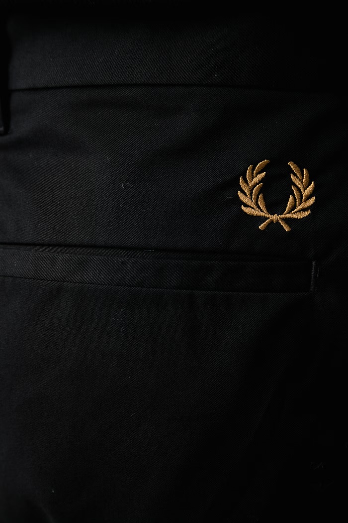 Spodnie męskie bawełniane Fred Perry czarny T2301.198