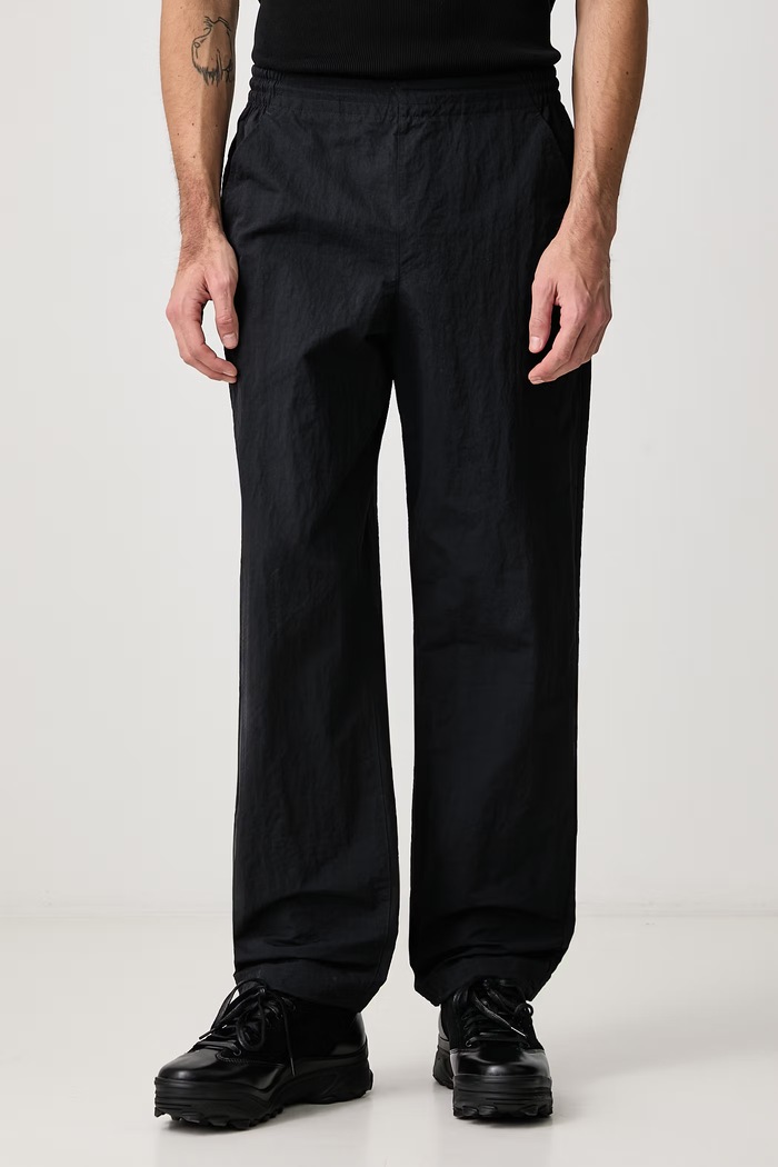 Fred Perry Spodnie dresowe męskie czarny T3310.102