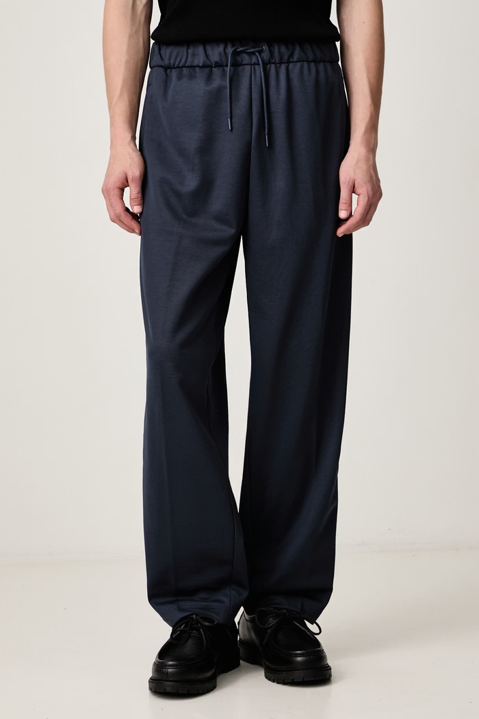 Fred Perry Spodnie dresowe męskie granatowy T3302.738