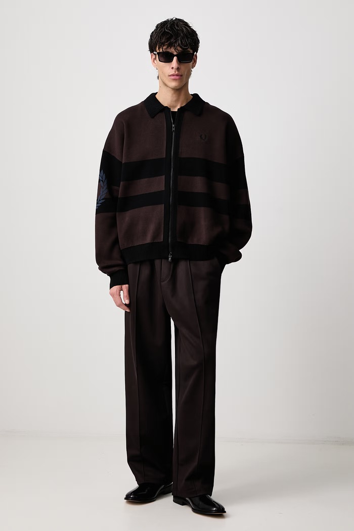 Fred Perry Spodnie dresowe męskie T3303.33C brązowy AW26