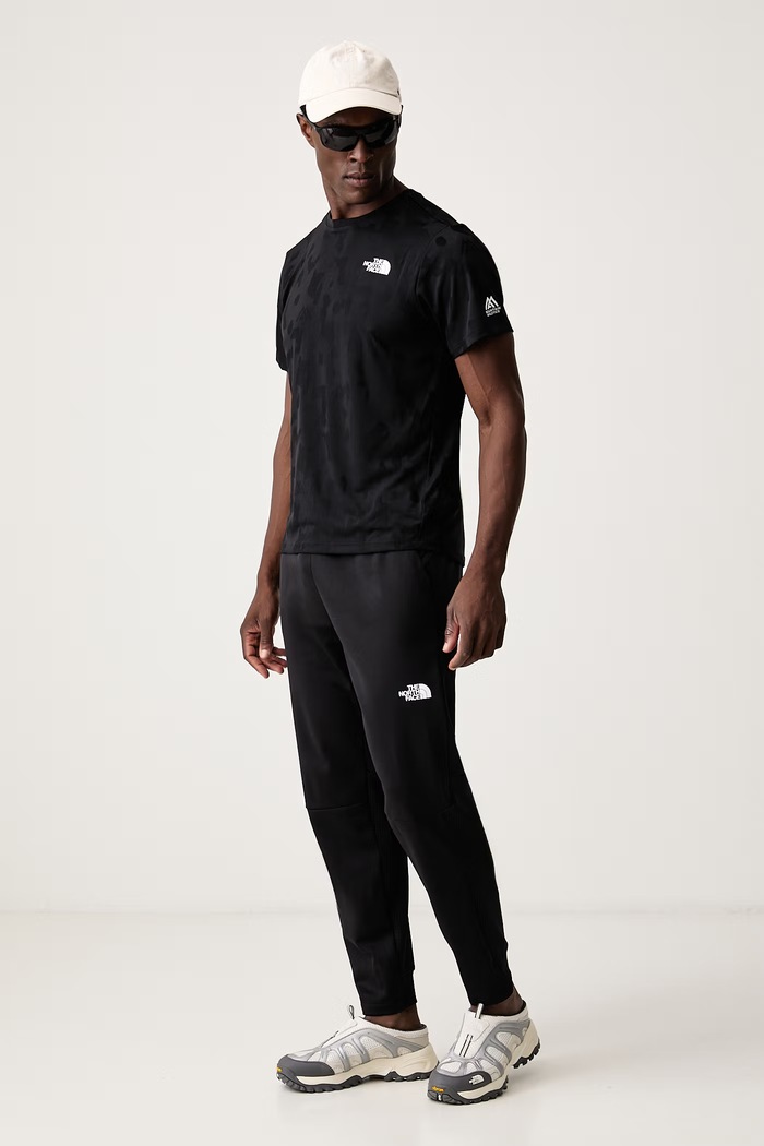 The North Face Παντελόνι προπόνησης Ανδρικό MOUNTAIN ATHLETICS NF0A8J8DJK31 μαύρο AW26