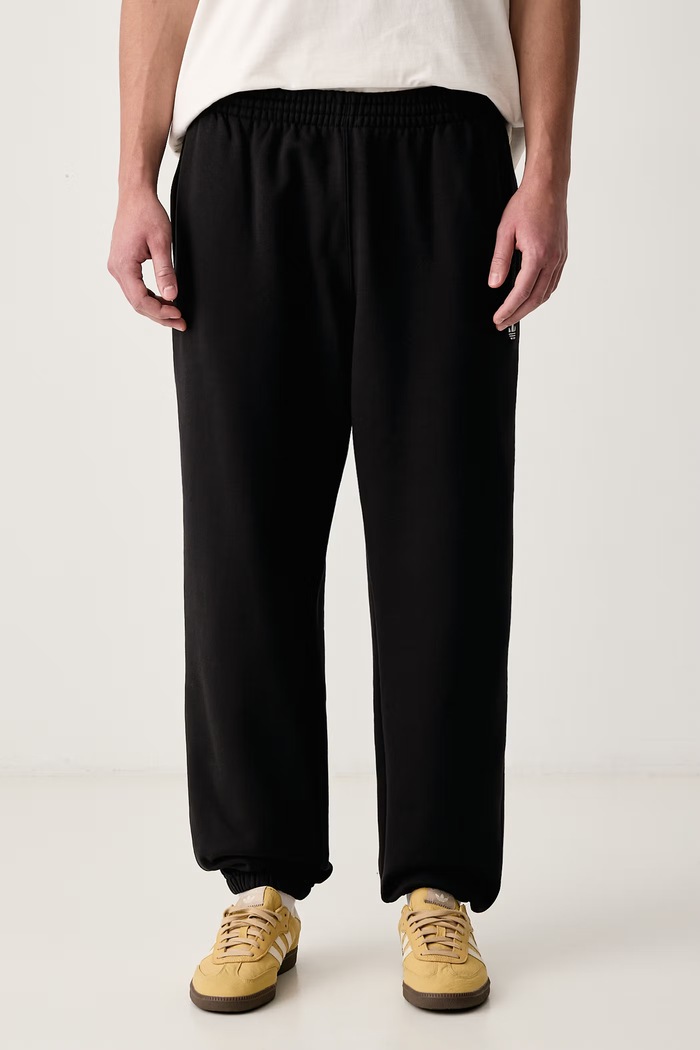 adidas Originals Donji dio trenirke za muškarce od pamuka Trefoil Essentials crna KQ8557
