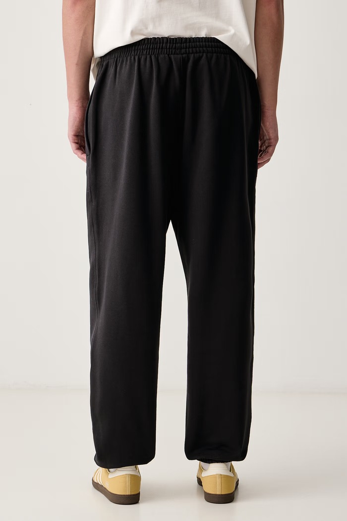 Odjeća adidas Originals Donji dio trenirke za muškarce od pamuka Trefoil Essentials KQ8557 crna