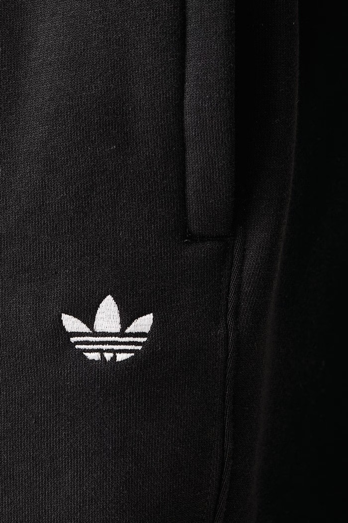 Donji dio trenirke za muškarce od pamuka Trefoil Essentials adidas Originals KQ8557 crna