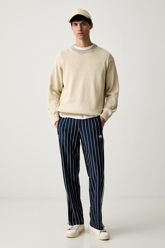 adidas Originals spodnie dresowe męskie Firebird Pinstripes KR7231 granatowy AW26
