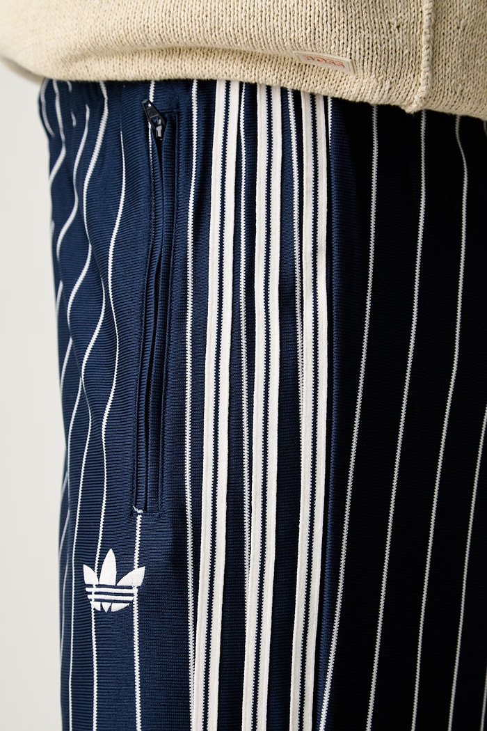adidas Originals spodnie dresowe męskie Firebird Pinstripes granatowy KR7231