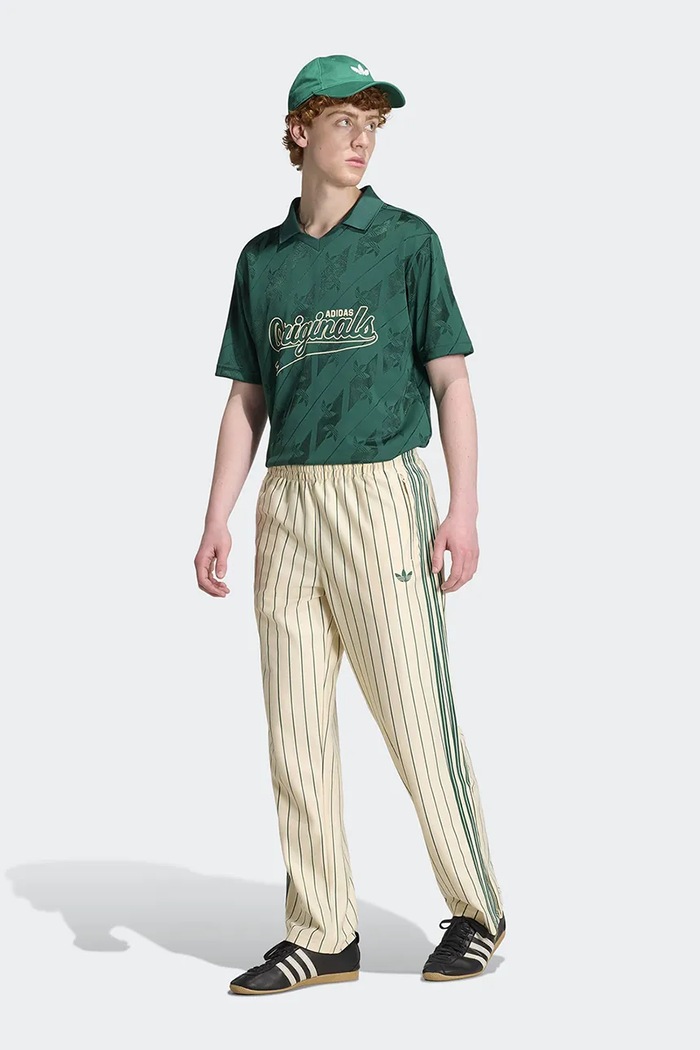 Oblečenie adidas Originals Teplákové nohavice pánske Firebird Pinstripes KT4300 béžová
