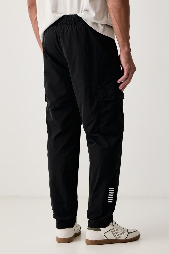 Odzież EA7 Emporio Armani Spodnie dresowe męskie AF13190.7M002183 czarny