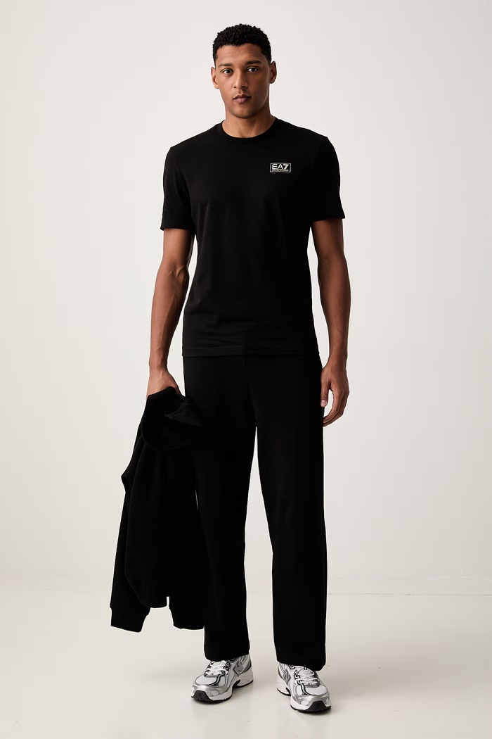 EA7 Emporio Armani spodnie dresowe męskie bawełniane AF27201.7M002111 czarny AW26