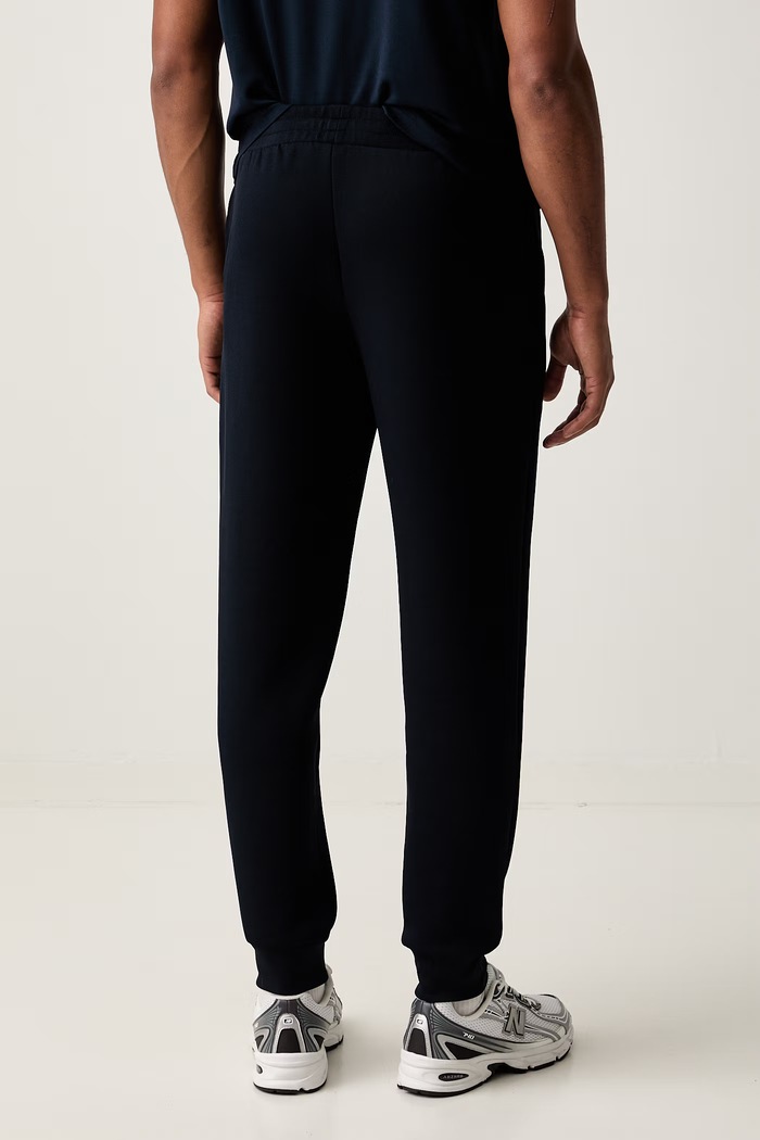 Odzież EA7 Emporio Armani spodnie dresowe męskie AF26242.7M002248 granatowy