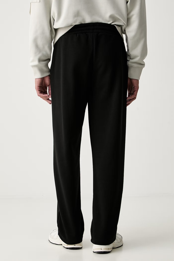 Odzież Alpha Industries spodnie dresowe męskie z bawełną Basic Straight 268362 czarny
