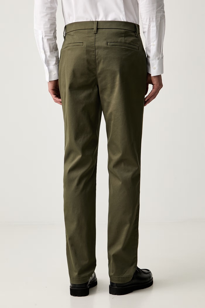 Odzież Calvin Klein spodnie slim fit męskie bawełniane z elastanem LV140EM633 zielony
