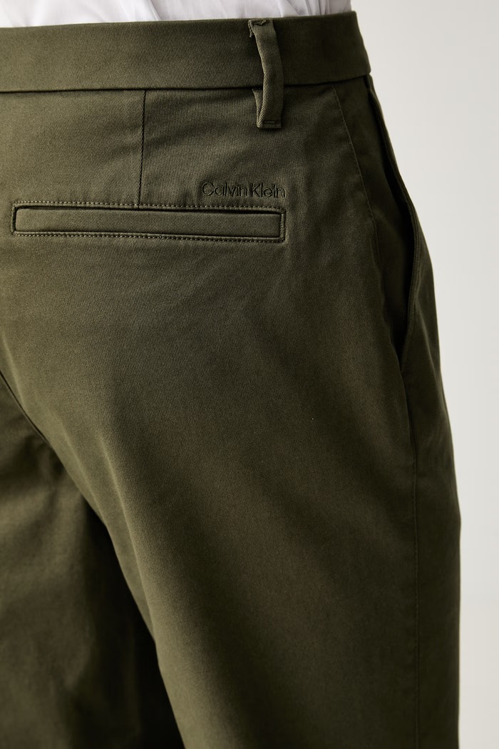 Calvin Klein spodnie slim fit męskie bawełniane z elastanem LV140EM633 zielony