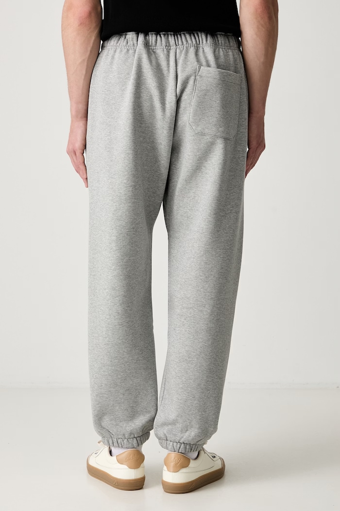 Odzież Carhartt WIP Chase Sweat spodnie dresowe z bawełną męskie I037458 szary