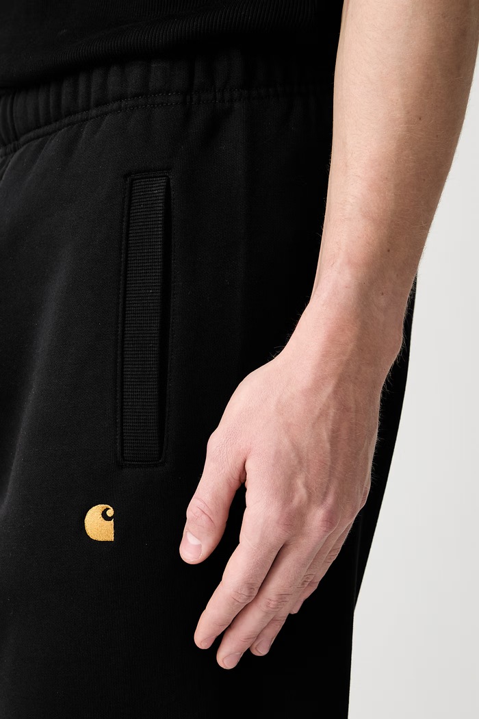 Carhartt WIP Chase Sweat spodnie dresowe z bawełną męskie czarny I037458