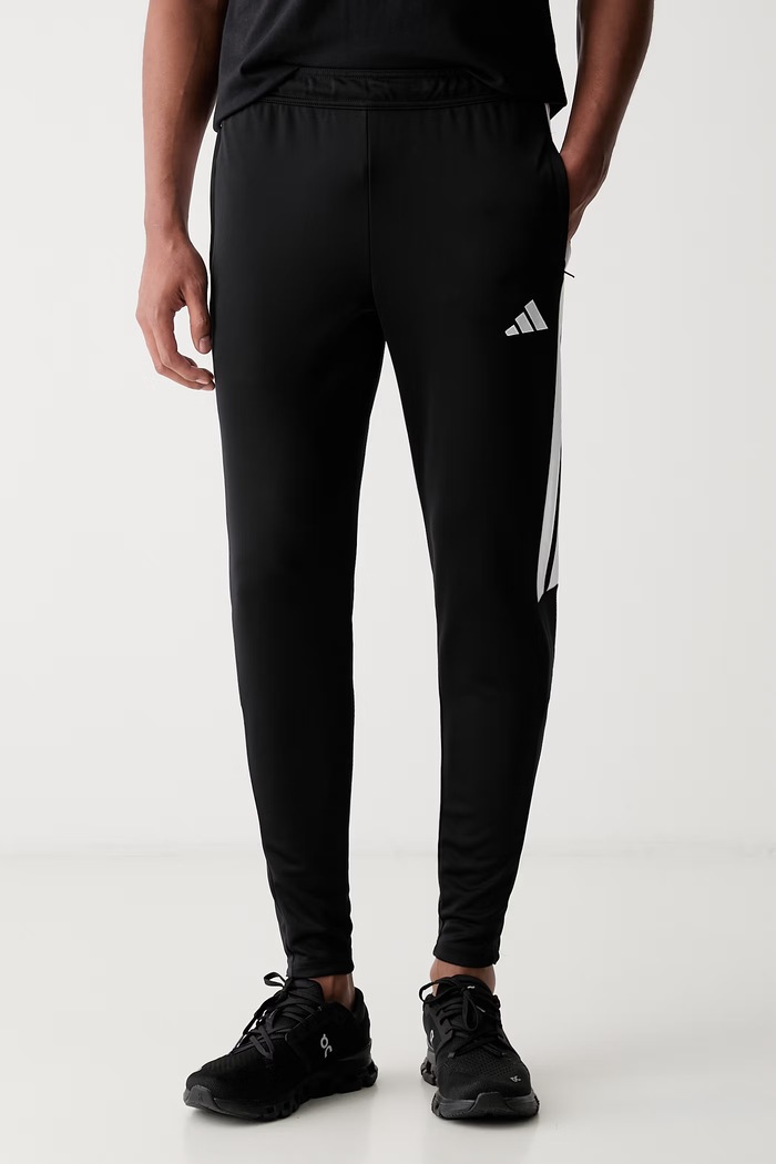 adidas Performance spodnie treningowe męskie Tiro 26 czarny KG0809
