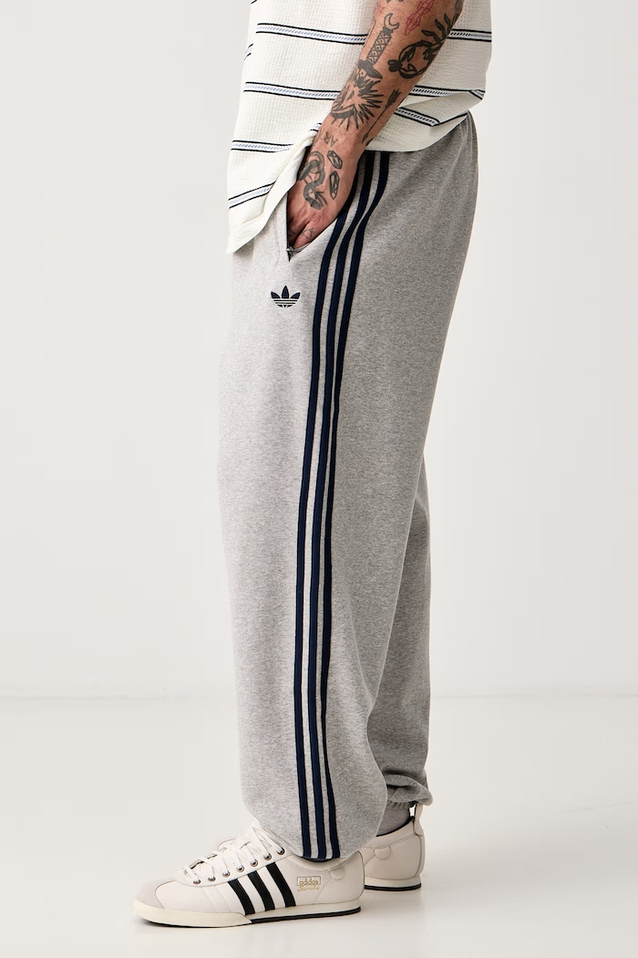 Spodnie dresowe męskie z bawełną Adicolor adidas Originals KV9276 szary