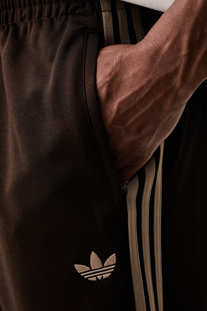 adidas Originals spodnie dresowe męskie brązowy KT5040