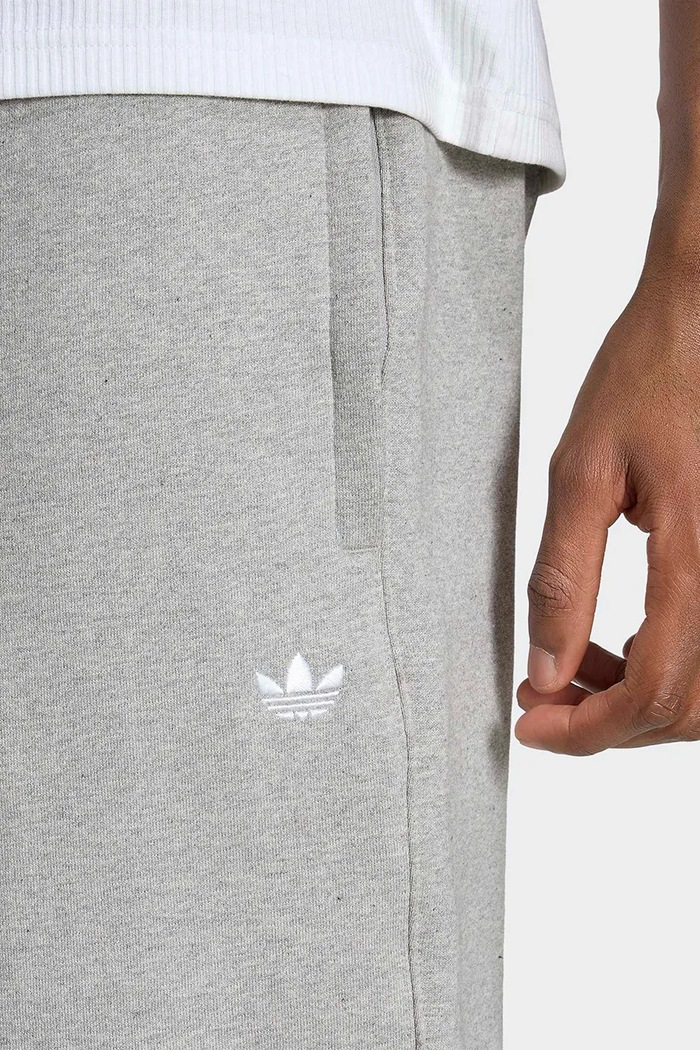 Teplákové nohavice pánske s bavlnou Trefoil Essentials adidas Originals KS9827 sivá