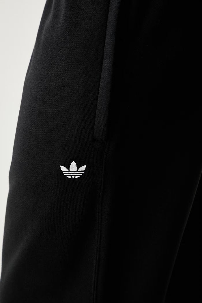 adidas Originals donji dio trenirke za muškarce Trefoil Essentials crna KS8950