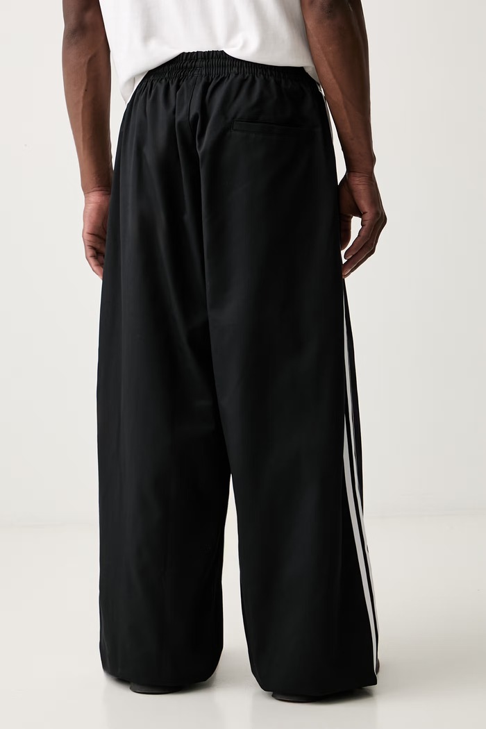 Odzież adidas Originals spodnie męskie Adicolor KR1387 czarny