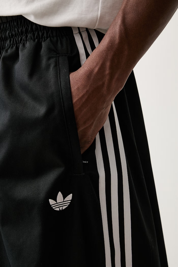 adidas Originals spodnie męskie Adicolor czarny KR1387