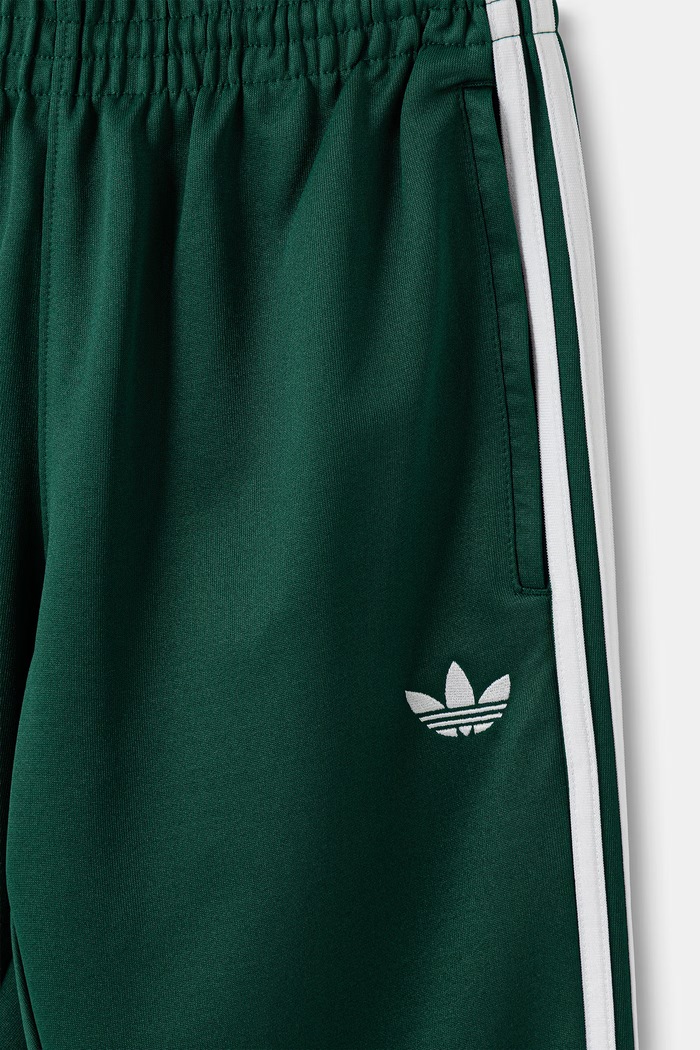 Oblečenie adidas Originals teplákové nohavice pánske KE3514 zelená