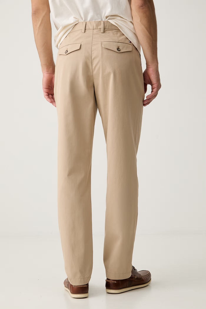 Odzież Tommy Hilfiger spodnie chinos męskie z bawełną MW0MW43158 beżowy