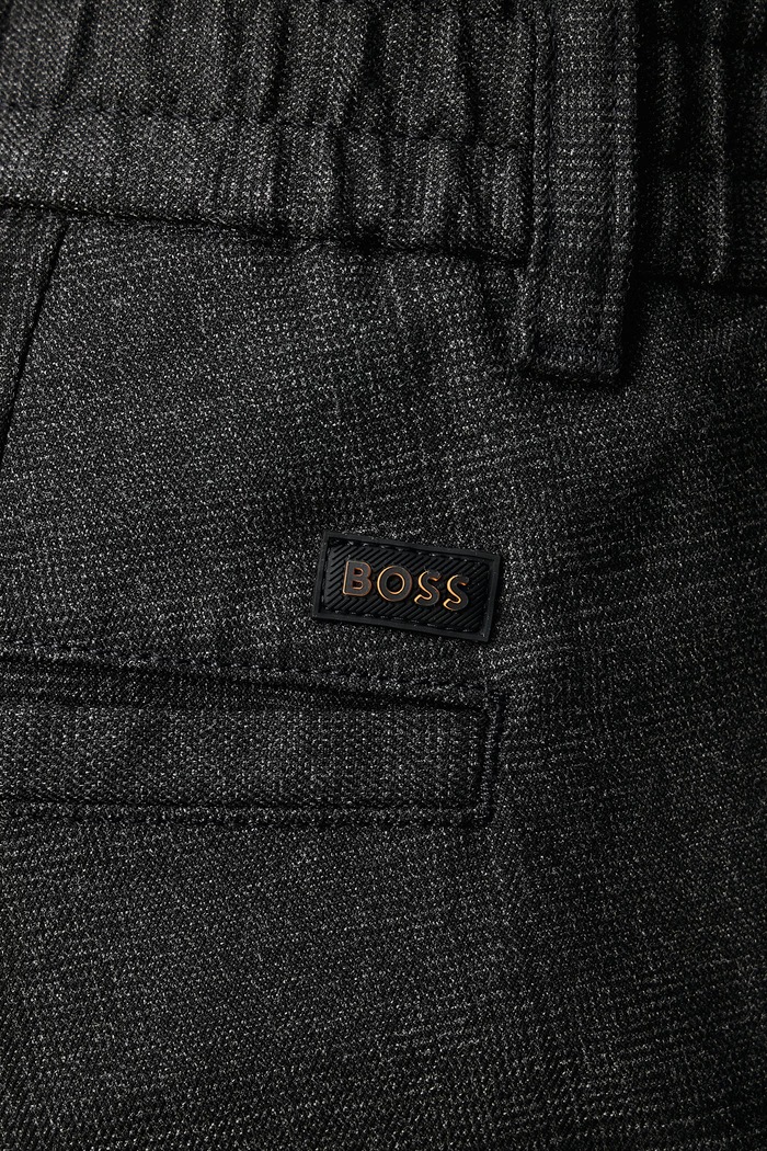 Hlače za muškarce s viskozom Chino-Tapered-DS-10 BOSS Orange 50571678 crna