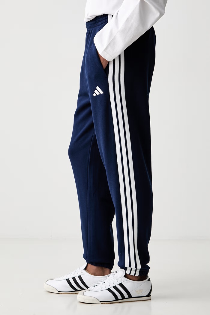 adidas spodnie dresowe męskie bawełniane Essentials granatowy KY4197