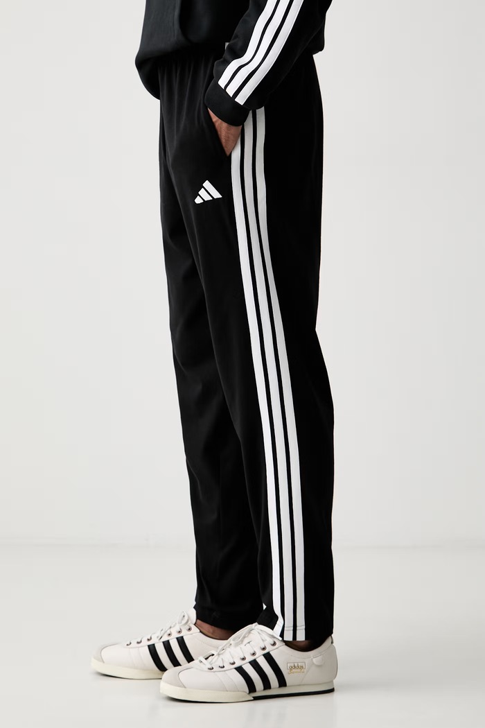 adidas spodnie dresowe męskie z bawełną Essentials czarny KY6611