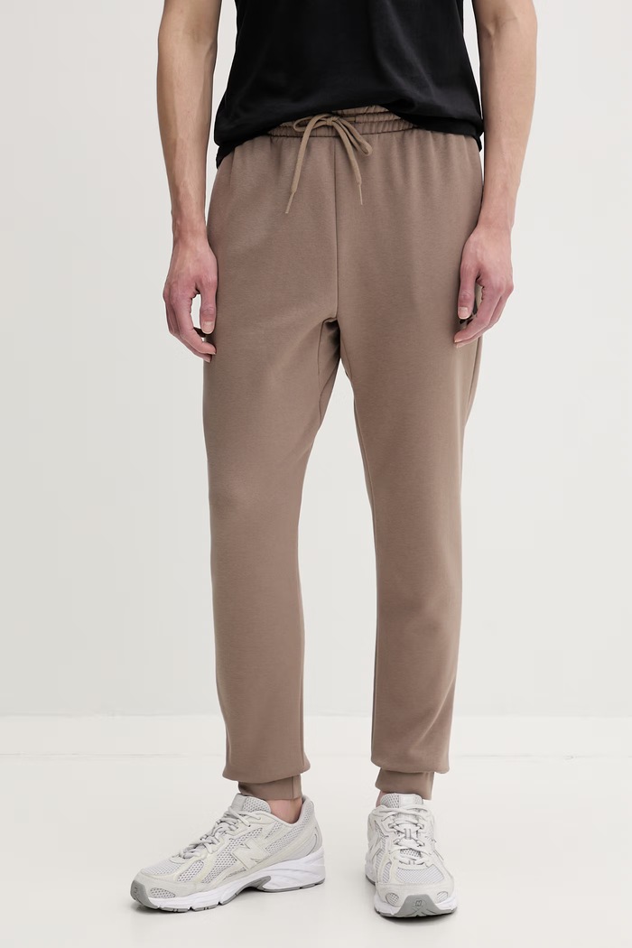 adidas παντελόνι επίσημο ανδρικό με βαμβάκι Essentials Feelcozy καφέ KF2380