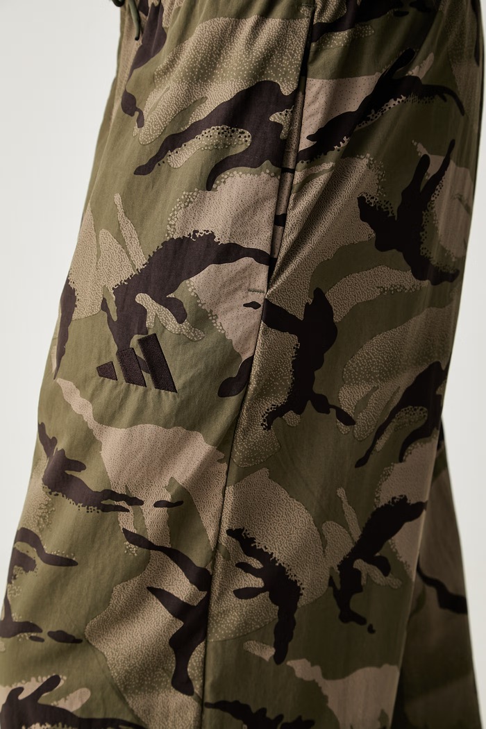 adidas spodnie męskie Camo zielony KG4736