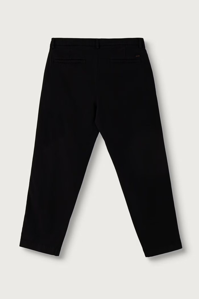 BOSS Orange Nohavice chinos pánske bavlnené s elastanom Chino_ST_2 50564343 čierna AW26