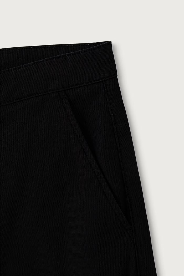 Oblečenie BOSS Orange Nohavice chinos pánske bavlnené s elastanom Chino_ST_2 50564343 čierna