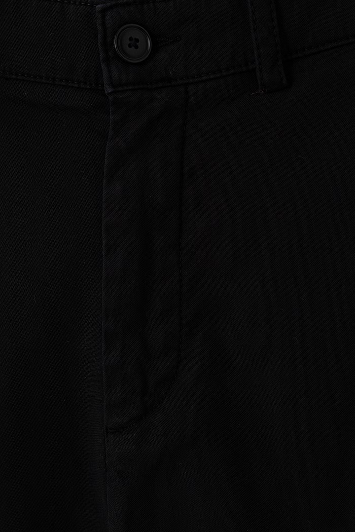 Hlače chinos za muškarce od pamuka s elastanom Chino_ST_2 BOSS Orange 50564343 crna