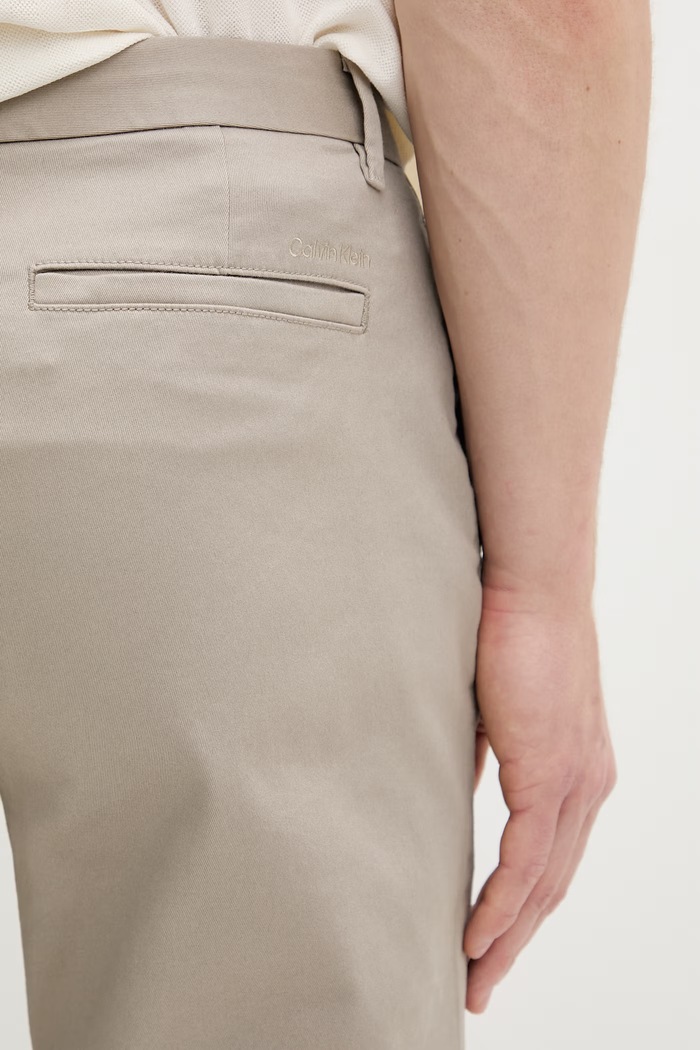 Calvin Klein hlače moške bombažne z elastanom bež LV04LG600G