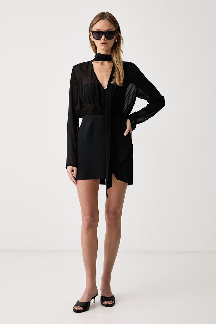 Le Privé Sukienka kopertowa z wiskozy GENEVIEVE NOIR LP00842 czarny AW26