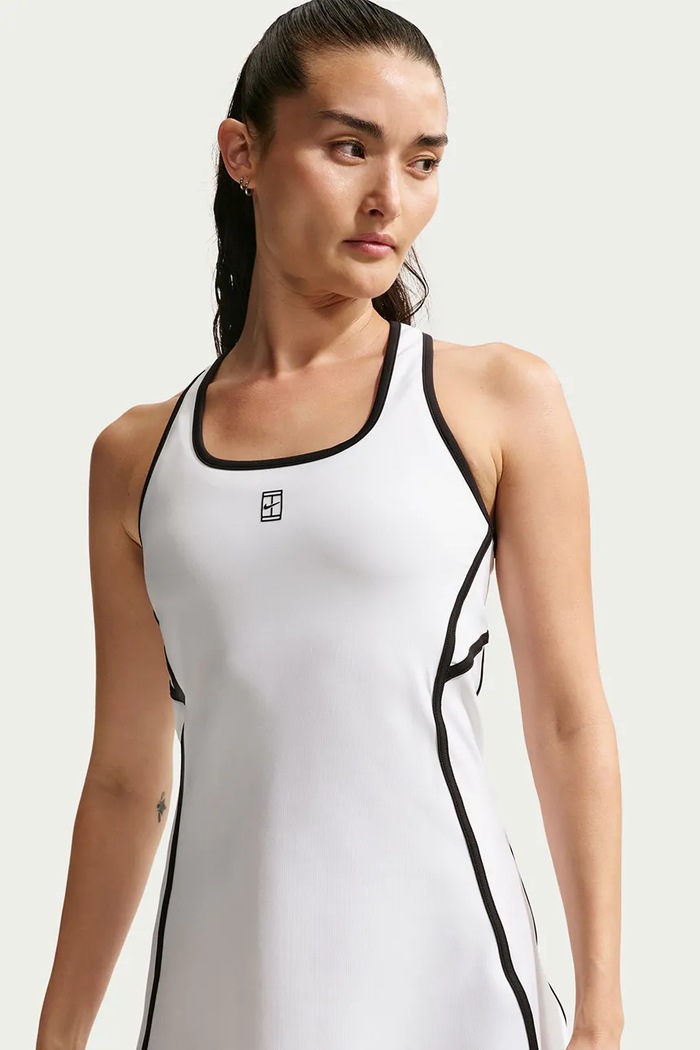 Sukienka sportowa NikeCourt Advantage Dri-FIT Nike IO0475.100 biały