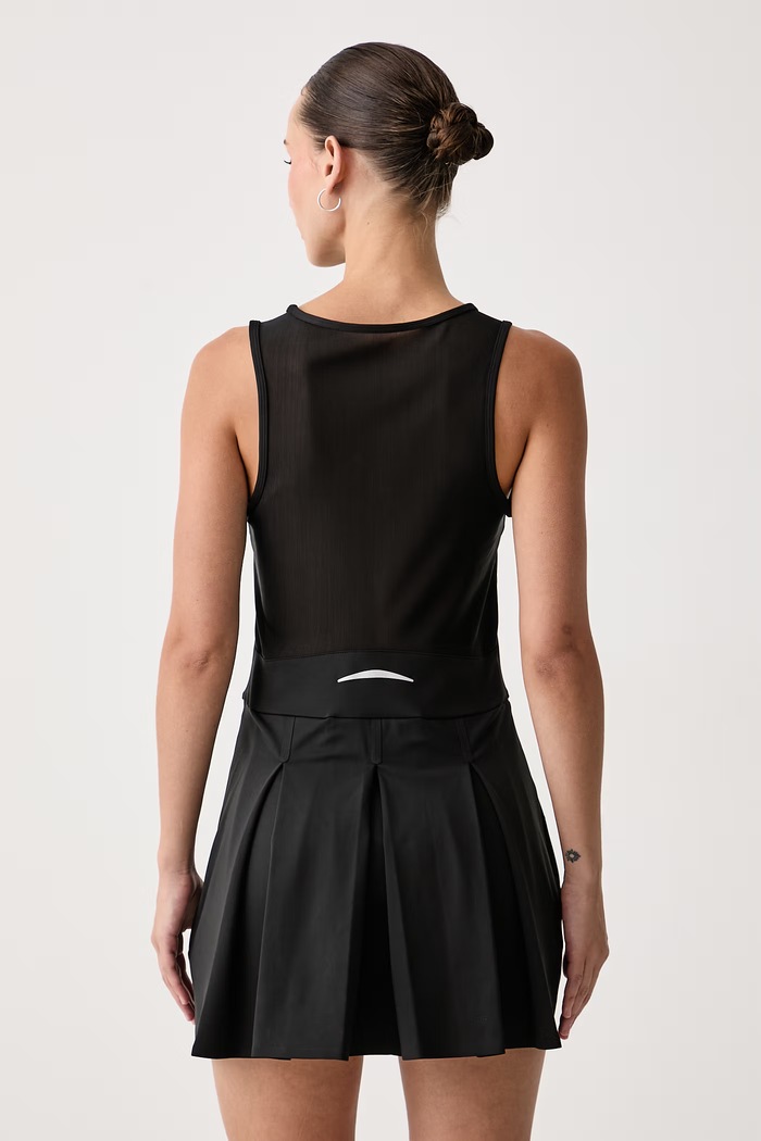 Odzież Lacoste Sukienka sportowa EF6876. czarny